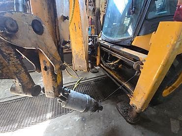 продаю эксковатор: Экскаватор, JCB, Колесный — 3