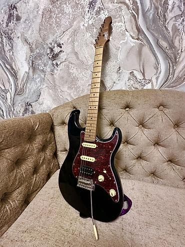 Музыкальные инструменты: Электрогитара JET Guitars + ремень для гитары и каподастр в подарок — 2