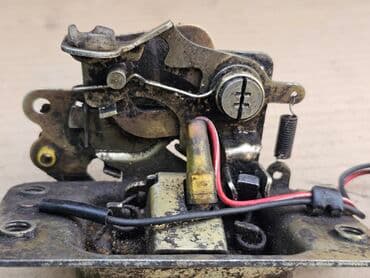 купить перчатки нитриловые оптом от производителя: Замок багажника Nissan 1990 г., Б/у, Оригинал, Германия — 6