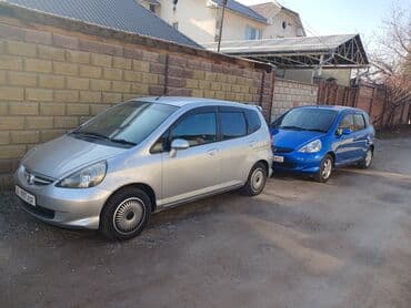 срочно продаю в связи с переездом: Honda Fit: 2003 г., 1.3 л, Вариатор, Хетчбек — 9