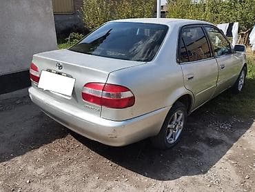 Toyota Corolla: 1998 г., 1.5 л, Автомат, Бензин, Седан