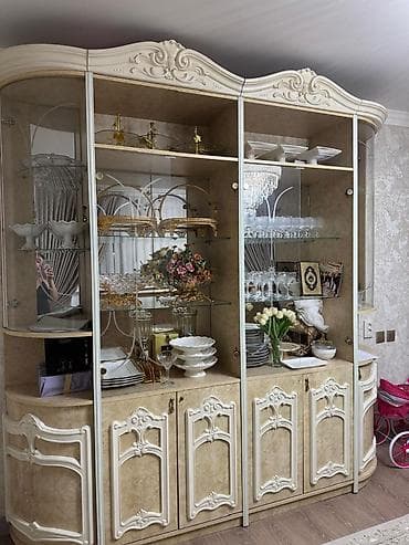 шкафы для обуви: Классическая витрина/буфет для гостиной и столовой - Конструкция — 2