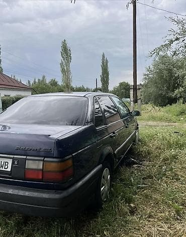 pasat: Volkswagen Passat: 1991 г., Механика, Бензин, Седан — 2