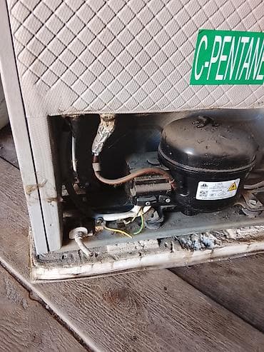 холодильник 12вольт: Холодильник Avest, Минихолодильник — 2