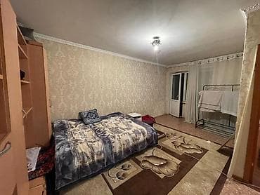 Комнаты: Сдается просторная комната с балконом в квартире в сутки - Комната — 2