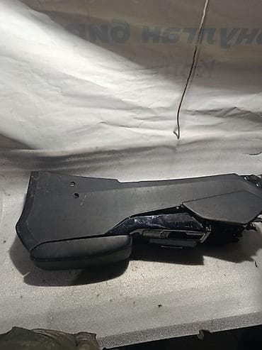 Детали салона: Подлокотник/центральная консоль для Kia Sorento (UM, 3‑е поколение) — 3