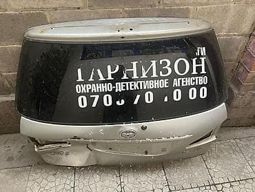 зеркало ипсум: Крышка багажника (дверь задняя) Toyota Ipsum 240S - Оригинальная — 1