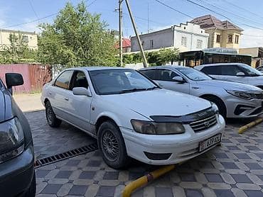 Toyota Camry: 2001 г., 2.2 л, Автомат, Бензин, Седан