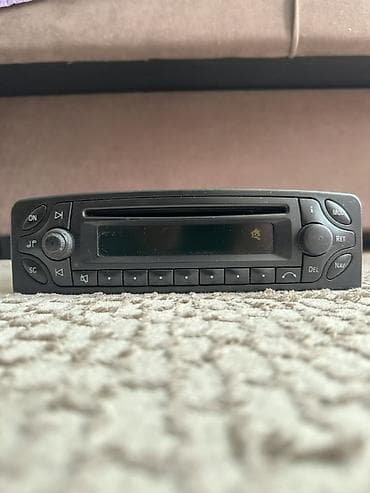 am 3: Штатная магнитола Becker для Mercedes-Benz W203 - Оригинальная — 1