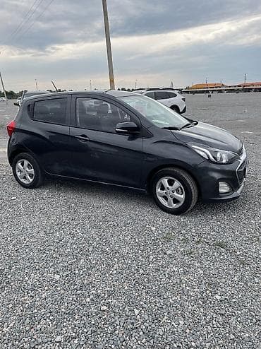 Chevrolet Spark: 2019 г., 1 л, Автомат, Бензин, Хэтчбэк