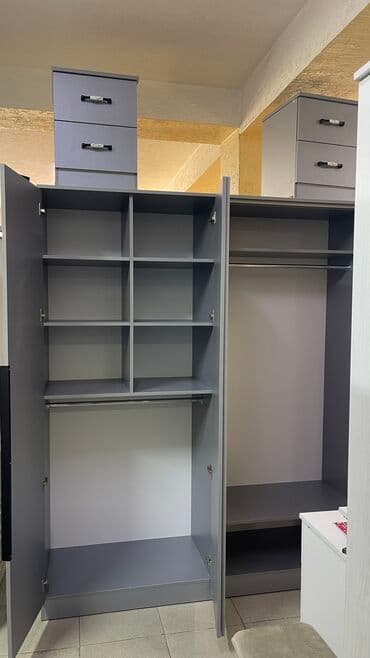 ищу кровать: Уктоочу бөлмө гарнитуру, Жаңы, Эки кишилик керебет, Шкаф, Комод, ДСП, Акысыз жеткирүү, түсү - Боз — 2