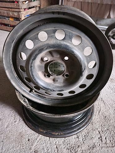 kia rio 2011: Железные Диски R 15 Пара, отверстий - 4, Б/у — 2