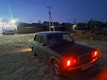 Унаа сатуу: ВАЗ (ЛАДА) 2107: 2010 г., 1.6 л, Кол менен иштөөчү, Бензин, Седан — 2