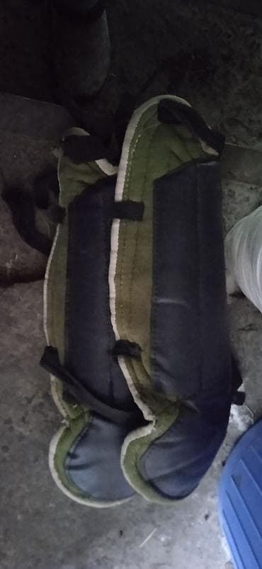 Товары и оборудование для с/х животных: Защита для ног лошади (пара бинтов/ботинок-утяжелителей) для тренинга — 1