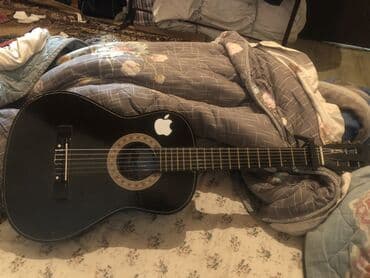 Классическая акустическая гитара 4/4, черная - Классическая форма