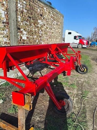 подставка для велика: Хозяин - Назначение: внесение гранулированных и порошковых — 3