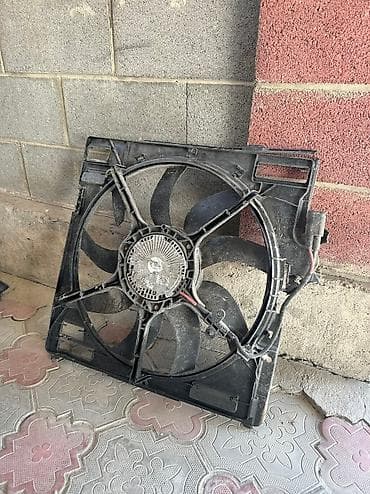 впускной коллектор м50: Бмв ф15 вентилятора охлаждения корпус сломанный моторчик целый — 1