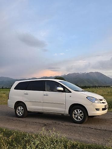 e39 540: Toyota Innova: 2007 г., 2.7 л, Автомат, Бензин, Минивэн — 5