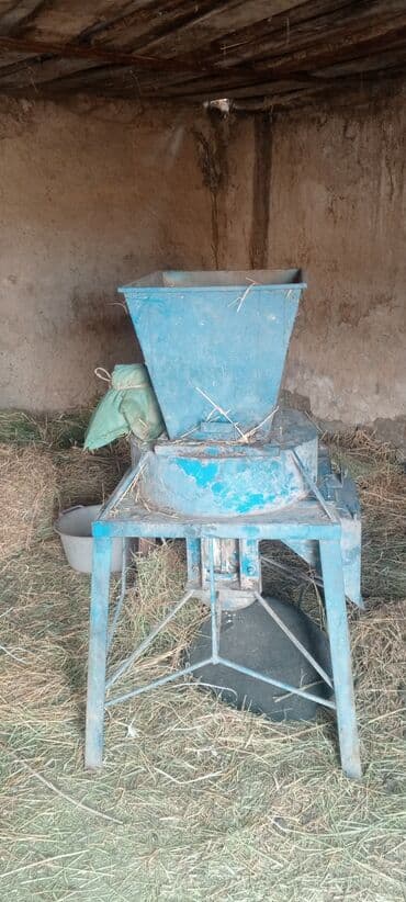 шиномонтажное оборудование для грузовых автомобилей бу: Кормоизмельчитель для сена/соломы - Механическая/электромеханическая — 1