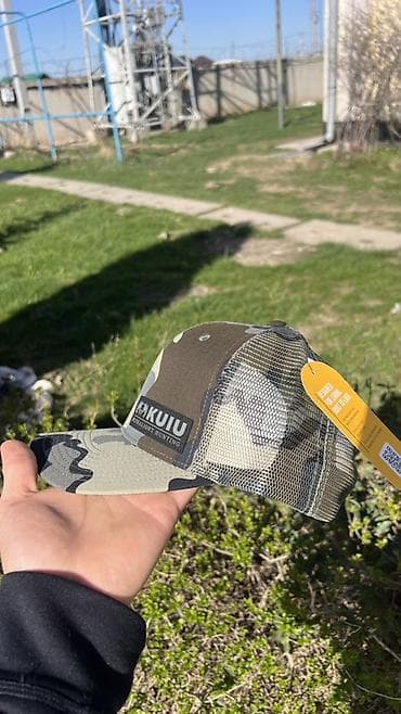 футболки с: Кепка, Шестиклинка, Козырек: Изогнутый, С сеткой — 2