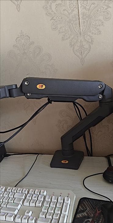 крепления для монитора: Крепление для монитора North Bayou (NB) G60 — мощный настольный — 1