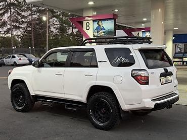 4 108: Toyota 4Runner: 2020 г., 4 л, Автомат, Бензин, Внедорожник — 3