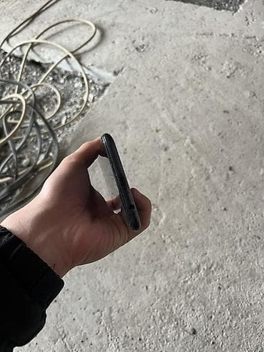 дином: Samsung A10e, 32 ГБ, цвет - Черный, 2 SIM — 3