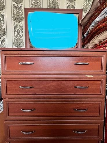 third edition solutions: Спальный гарнитур в классическом стиле, цвет орех/махагон. В — 1