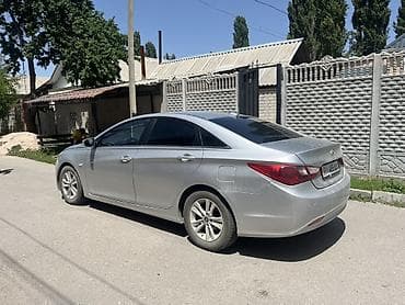 toyota cr: Hyundai Sonata: 2010 г., 2 л, Автомат, Газ, Седан — 3