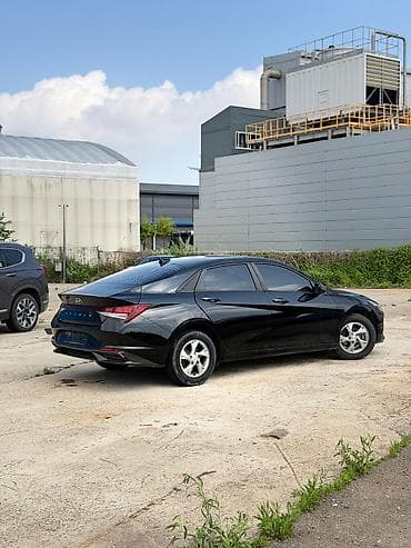 баа: Hyundai Elantra: 2021 г., 1.6 л, Вариатор, Бензин, Седан — 2