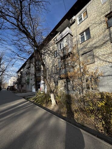 продаю квартиру 9микрайоне: 3 комнаты, 56 м², Индивидуалка, 3 этаж, Старый ремонт — 1