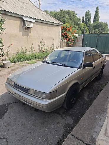 Унаа: Mazda 626: 1989 г., 2 л, Кол менен иштөөчү, Бензин, Лифтбек — 5