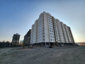 квартира ак оргоо: 2 бөлмө, 85 кв. м, Элитка, 6 кабат, ПСО (өзү оңдоп түзөтүп бүтүү үчүн) — 2