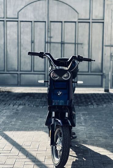 скутера н макси: Электроскутер TANK BMW Цвет Хамелеон Синий-фиолетовый😍 Запас хода — 2