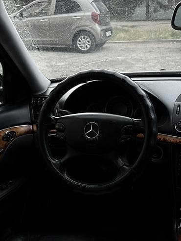 b class: Mercedes-Benz E-Class: 2008 г., 2.8 л, Автомат, Бензин, Седан — 10