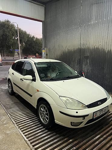 Унаа сатуу: Ford Focus: 2003 г., 1.6 л, Кол менен иштөөчү, Бензин, Хетчбек — 2