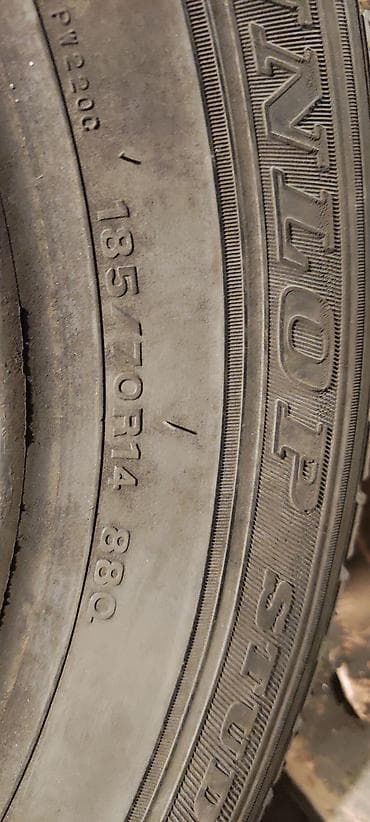 Шины: Продаю шины состояние на фото 3 шины 185/70 r14 2 шины 175/70r14 по — 7