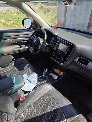 мото теккен: Mitsubishi Outlander: 2016 г., 2.4 л, Типтроник, Бензин, Кроссовер — 7