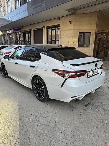 bid e5: Toyota Camry: 2022 г., 2.5 л, Вариатор, Гибрид, Седан — 4