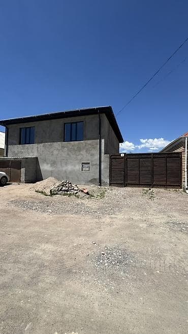 🏡 Продаётся дом в Балыкчы! 📍 Дом расположен в хорошем, развитом