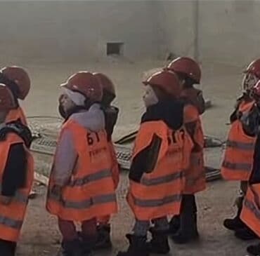 самоклеющаяся пленка купить в бишкеке: Демонтажные работы | Гранит | Минеральная вата, Базальт Больше 6 лет опыта — 1