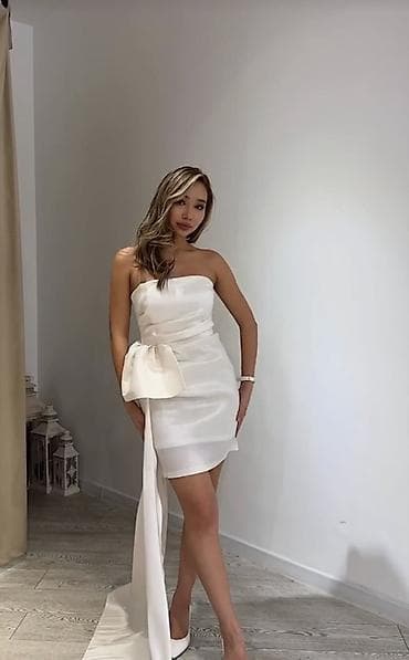 Женская одежда: Отдаю своё платье, которое надевала всего один раз. Оно в отличном — 1