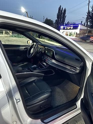 gac aion 60i: Hyundai Grandeur: 2021 г., 0.3 л, Седан — 7