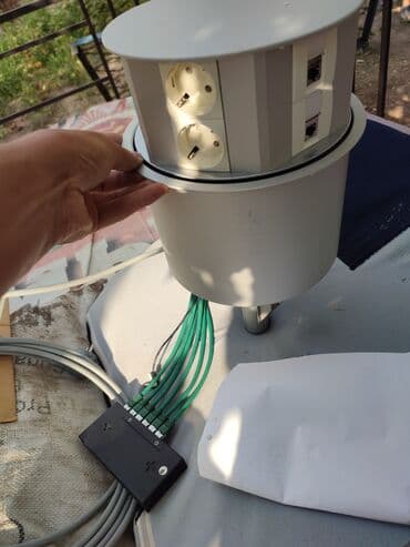 пассивное сетевое оборудование legrand: Продаю блок розетка для мебели фирма Шнайдер инфо гугл помощь — 1