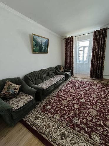 жаны уйлор: Срочно,продаю дом в мкр.Курманбек . Просторный двухэтажный дом с — 5