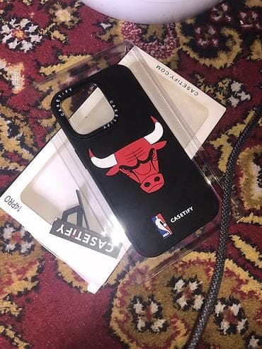 iphone 9 plus: Чехол CASETiFY x NBA для iPhone 14 Pro — Chicago Bulls - — 3