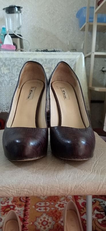 ecco 42: Продаю туфли,коричневого цвета,38 размер, состояние отличное, из за — 1