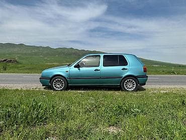 Унаа сатуу: Volkswagen Golf: 1992 г., 1.8 л, Кол менен иштөөчү, Бензин, Хетчбек — 10