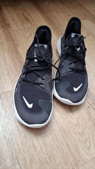 Ботинки и ботильоны: Кроссовки, 36.5, Nike, Б/у, цвет - Черный, Самовывоз — 1