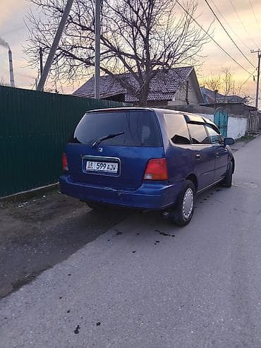 транспорт машина: Honda Shuttle: 1997 г., Минивэн — 4